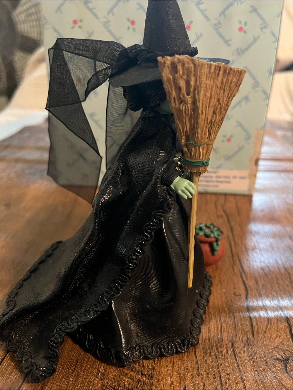Madame Alexander wicked witch of the West number 614 collectible - Picture 2 of 11